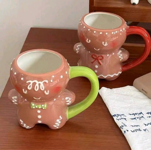 Gingerbread Christmas Mug - Picture 3 of 5